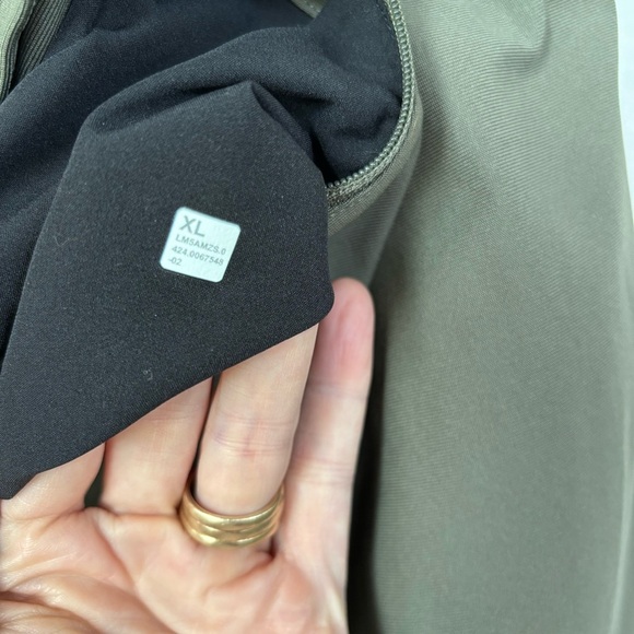 Lululemon ABC Joggers Size XL - Picture 5 of 5